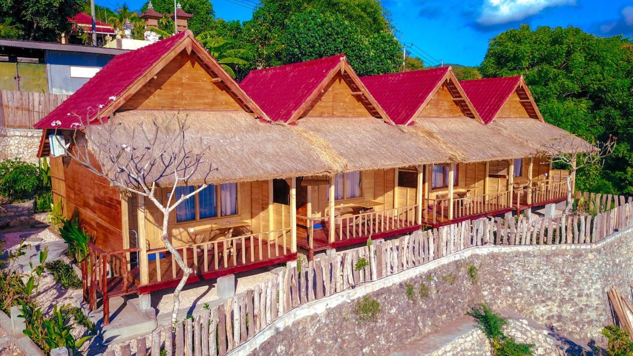 Malibu Huts Hotel Semaya Exterior photo