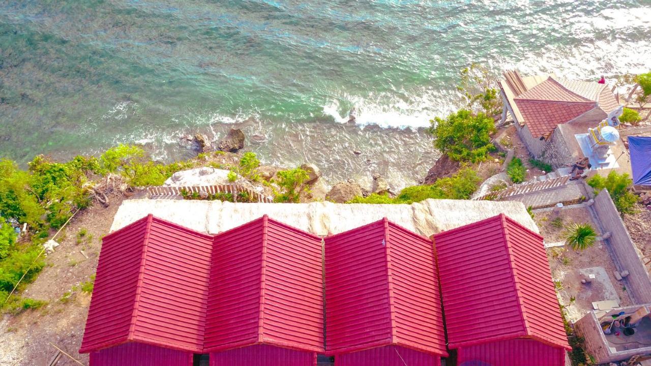 Malibu Huts Hotel Semaya Exterior photo