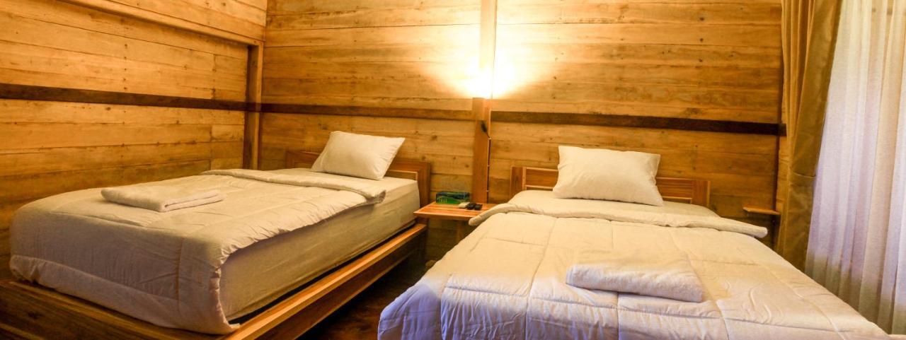 Malibu Huts Hotel Semaya Exterior photo